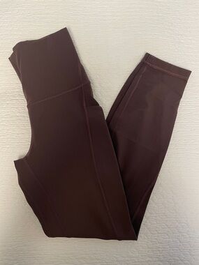 Align High-Rise Pant w/ Pockets. 25”
